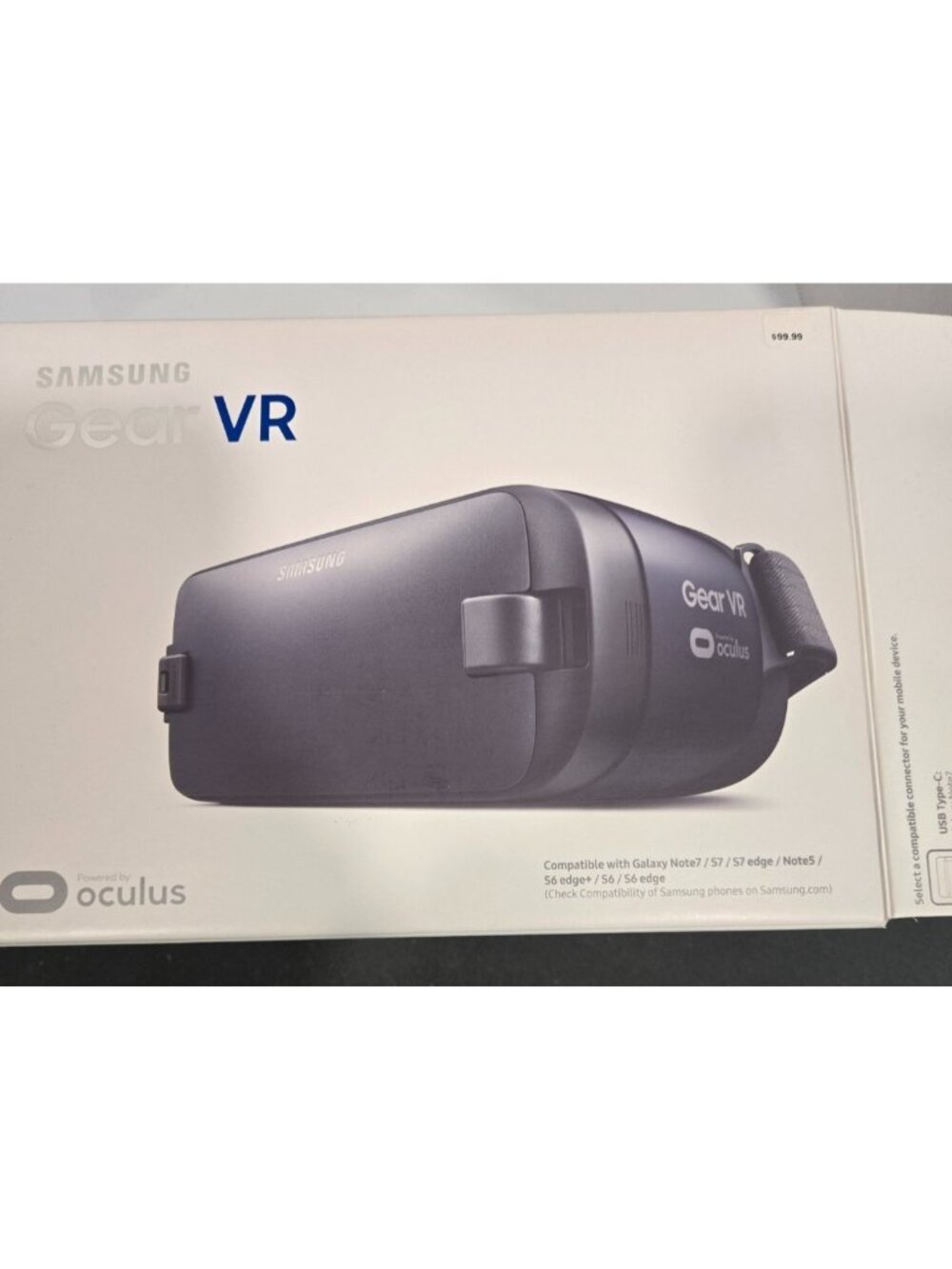 Samsung Gear VR Oculus Virtual Reality Headset SM-R323 Includes Remote